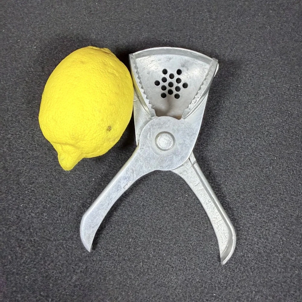 Vintage Japan Cast Aluminum Manual Citrus Lemon Lime Wedge Squeezer Juicer Press